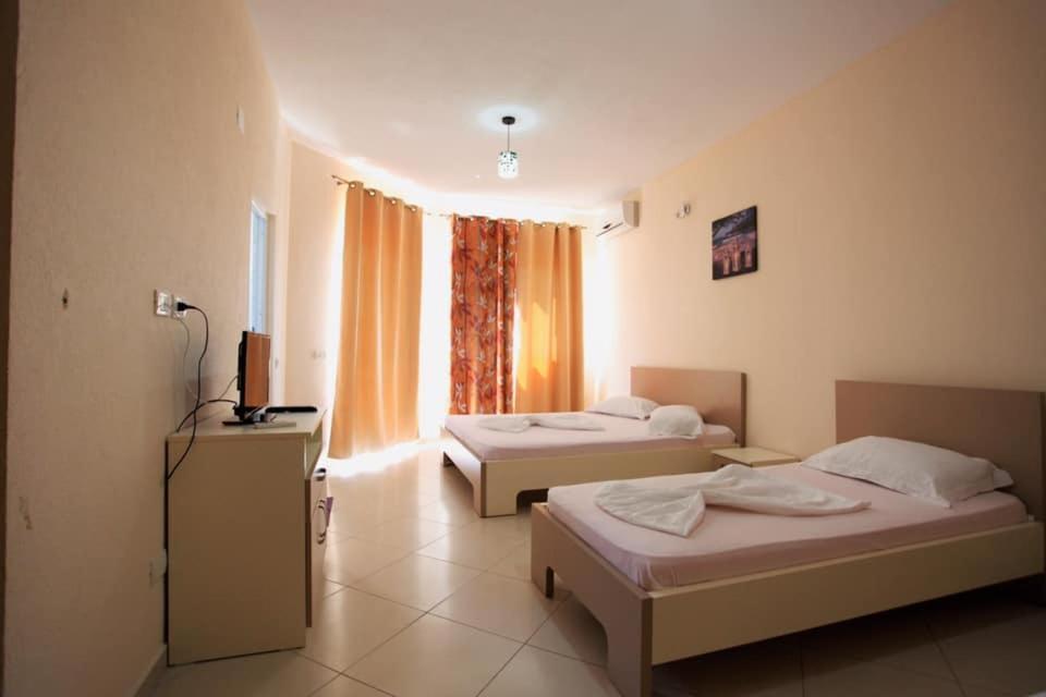 Hotel Comfort Shëngjin Exteriér fotografie